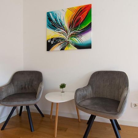 A Blok New Modern - Free Garage Parking, Comfortable, Quiet With A Park View Belgrad Exterior foto